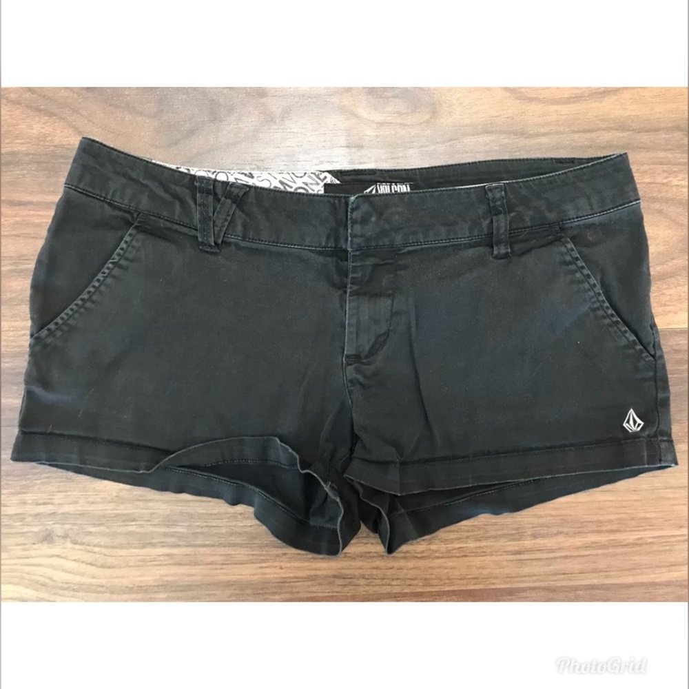 Volcom Woman's Shorts Size 5 Black Mini